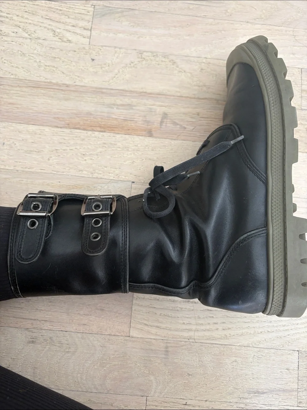 Men’s size 7.5 Helmut Lang Black and Olive Leather Lace-Up Buckle Boots